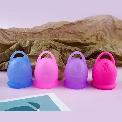 Copa menstrual Roblis & Flip (incluye bolsita y su recipiente esterilizador alta calidad 200ml)'s photo #1