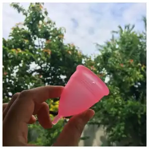 Copa Menstrual Luvkis (sin bolsita o puede agregarla) miniatura 4